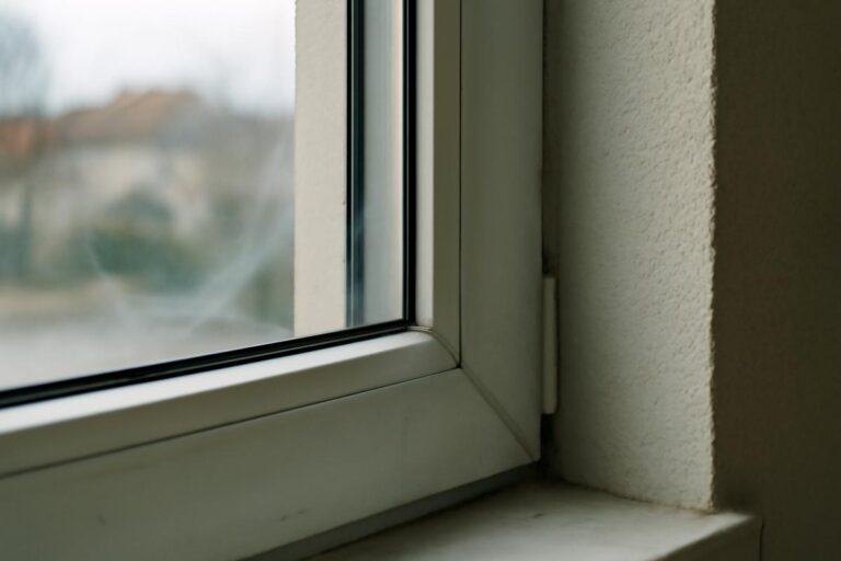The window gap that leaks invisible cold air
